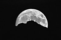 Bernhard Saalfeld - Mond ueber Rubihorn